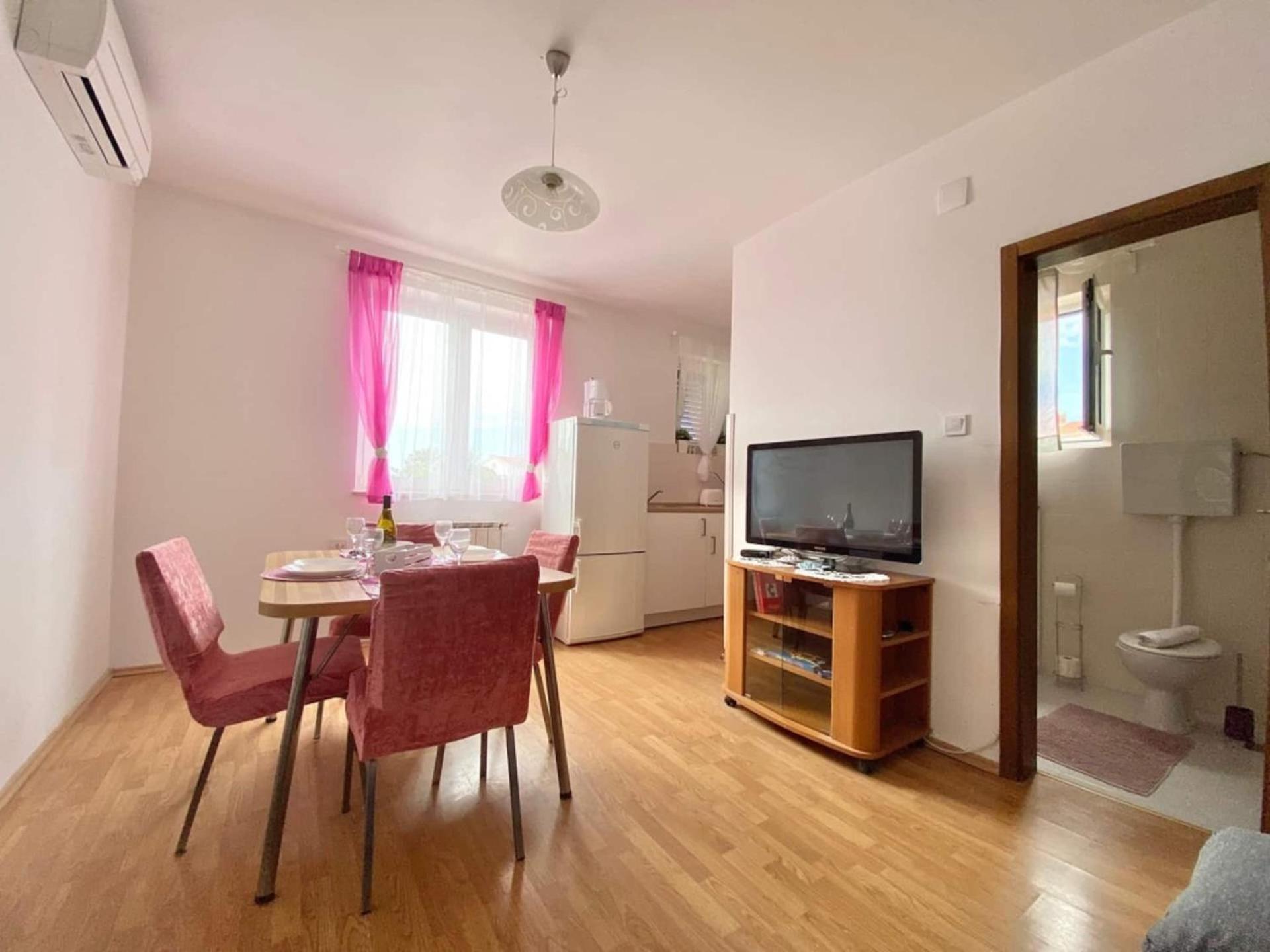 Apartments Xenia Krk 克尔克 外观 照片