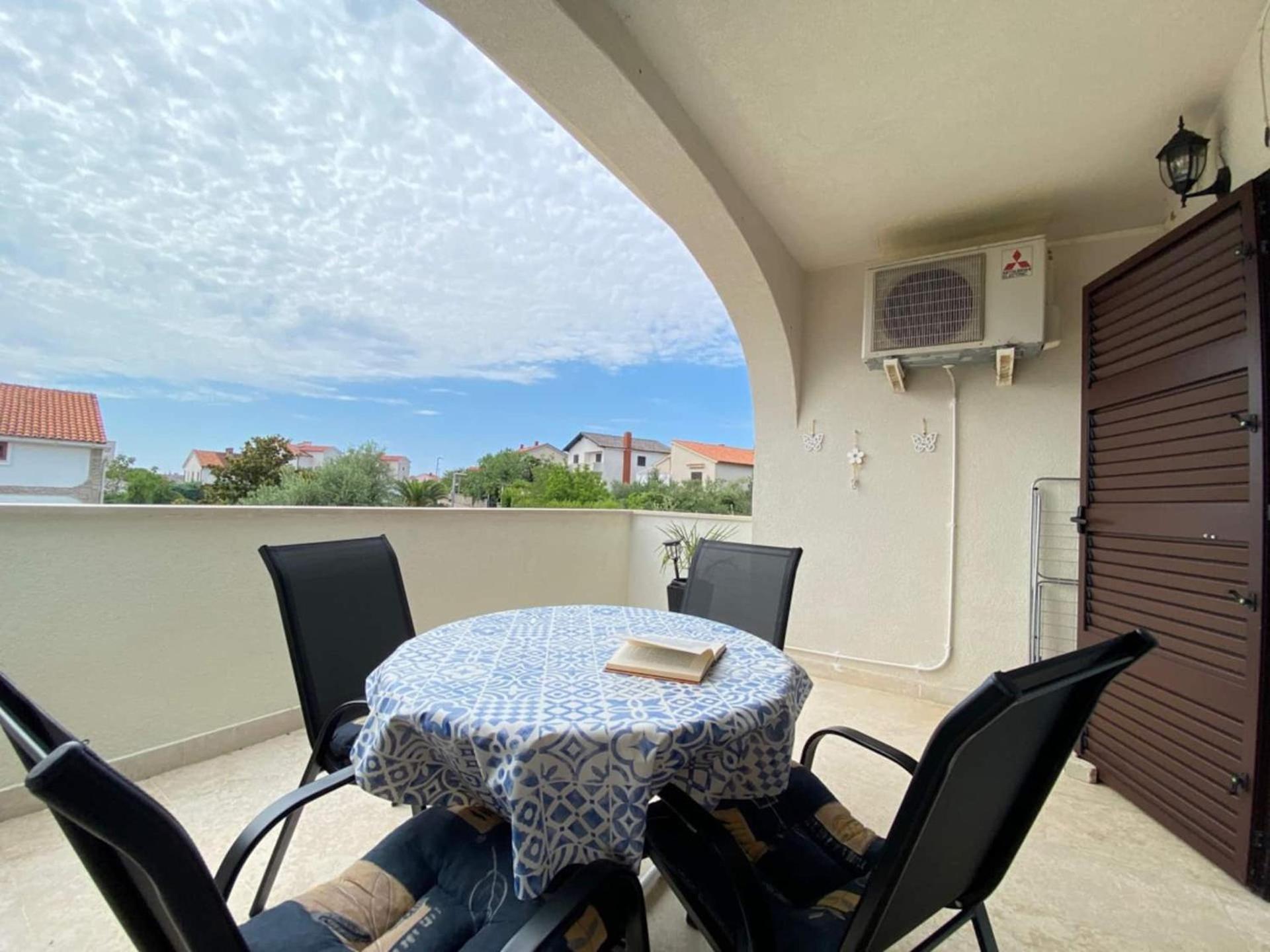 Apartments Xenia Krk 克尔克 外观 照片
